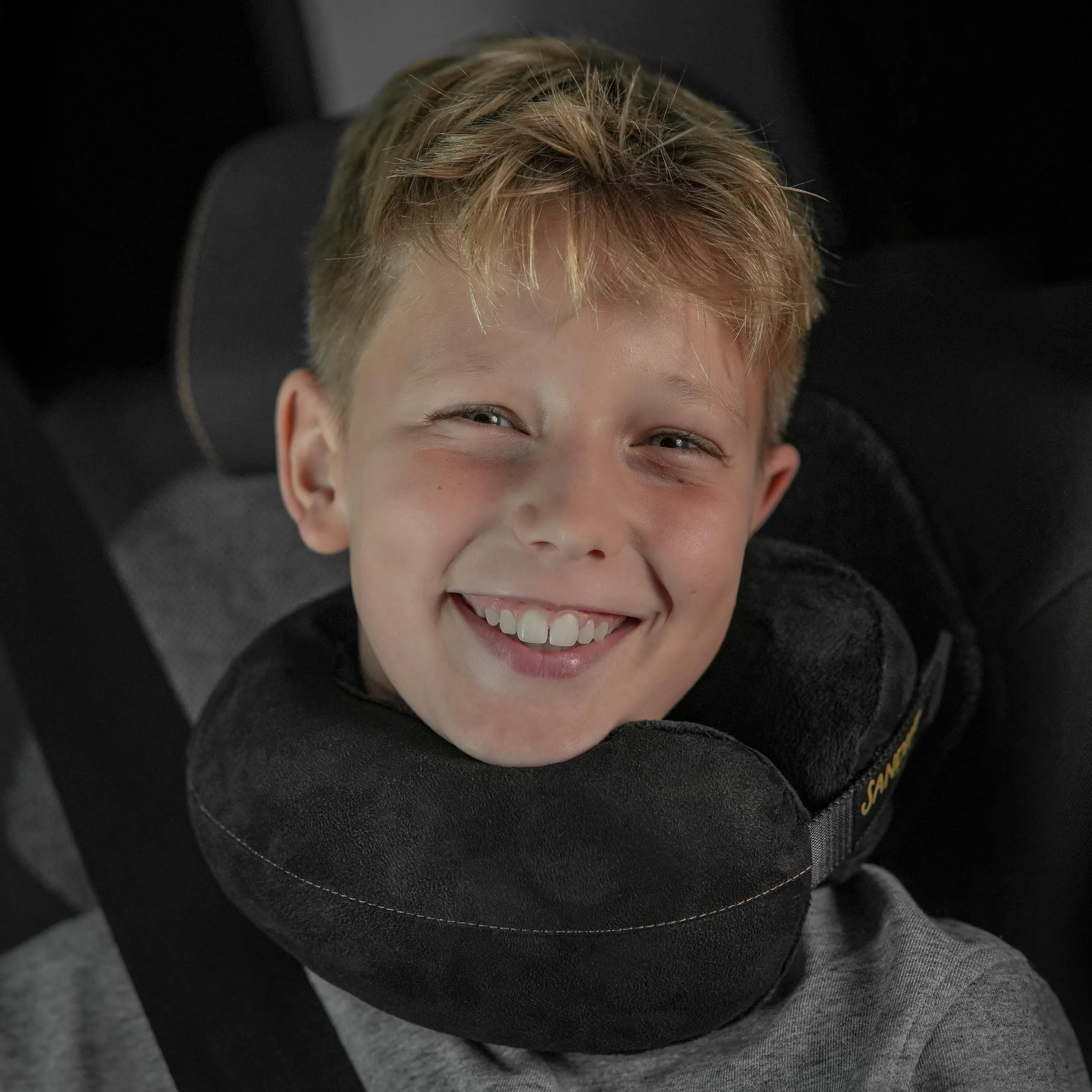 TravelFix® Junior seitlich gedreht oder als Kopfkissen
